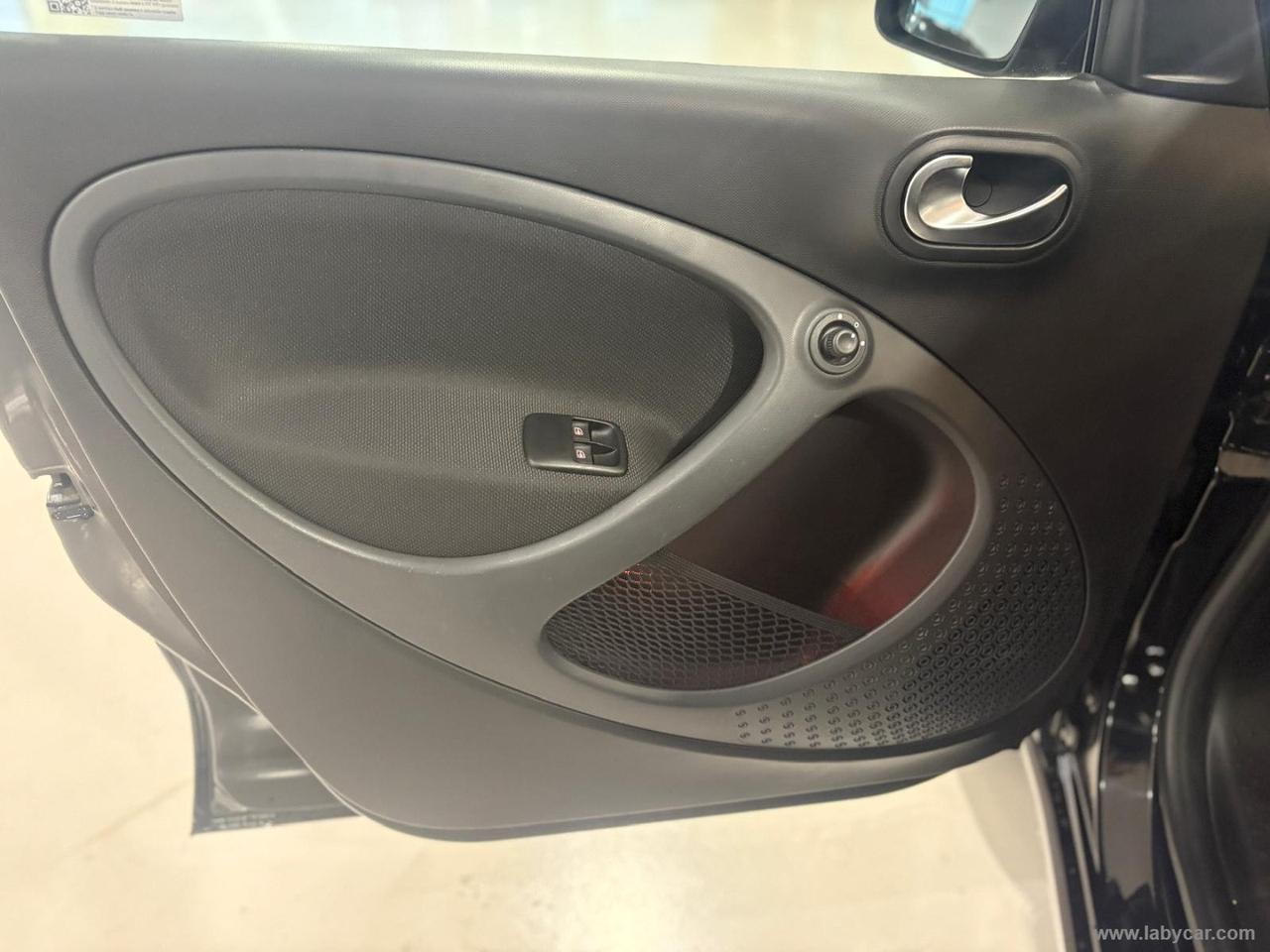 SMART forfour EQ Pulse