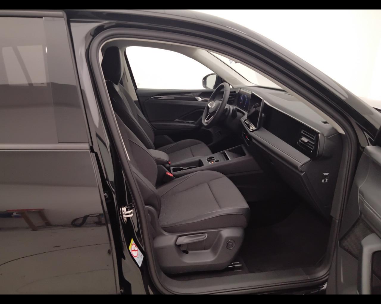 VOLKSWAGEN Tiguan III 2024 - Tiguan 1.5 tsi ehybrid Edition Plus 204cv dsg