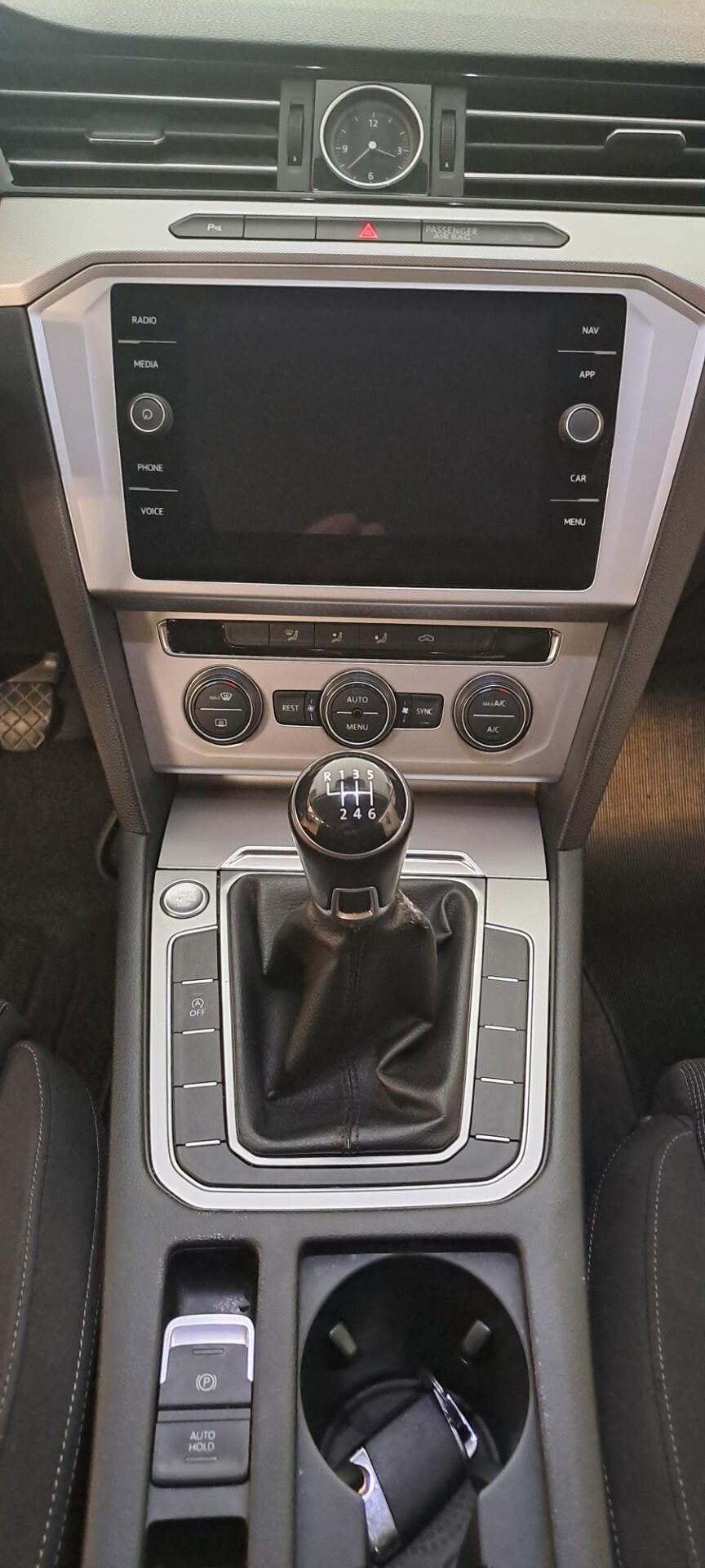 Volkswagen Passat Variant 1.6 TDI Business BlueMotion Technology