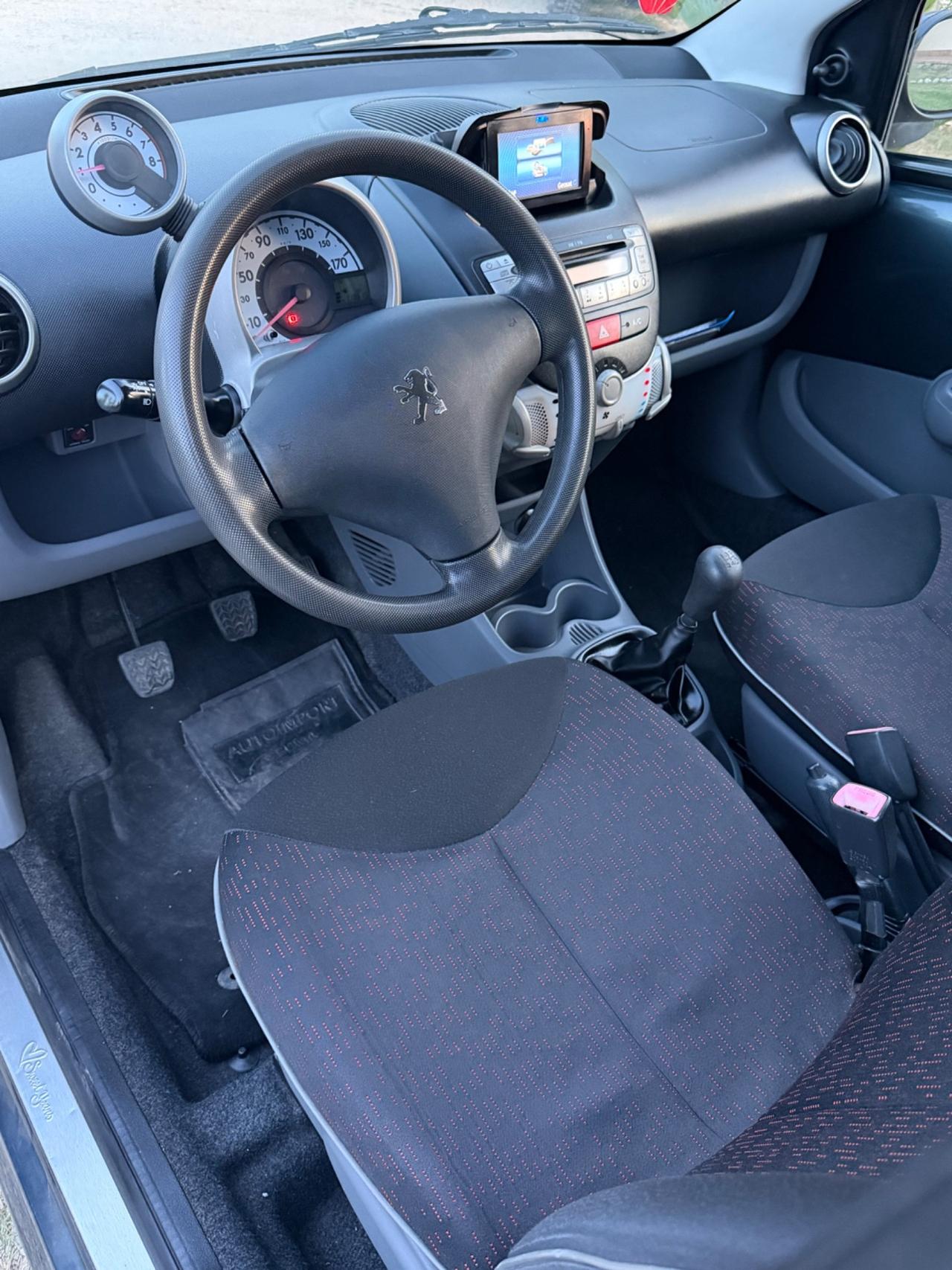 Peugeot 107 1.0 68CV 5p. Plaisir