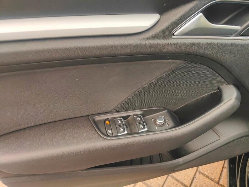 AUDI A3 3ª serie A3 SPB 1.6 TDI clean diesel A...