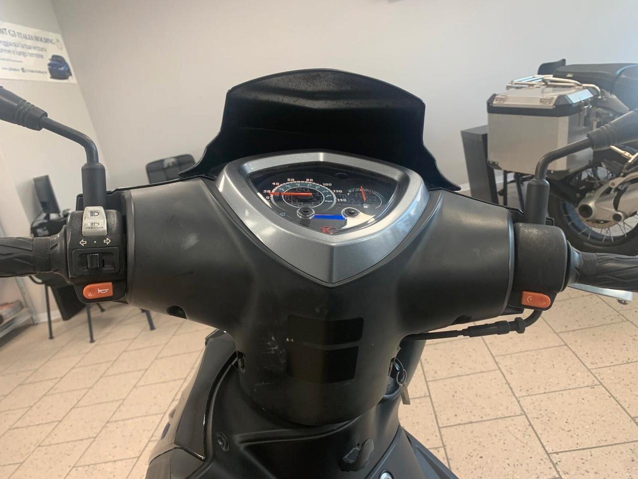 Kymco Agility 200i R16+