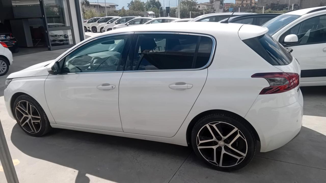 Peugeot 308 BlueHDi 130 S&S Allure
