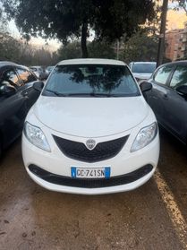 Lancia Ypsilon 1.2 69 CV 5 porte S&S Platinum