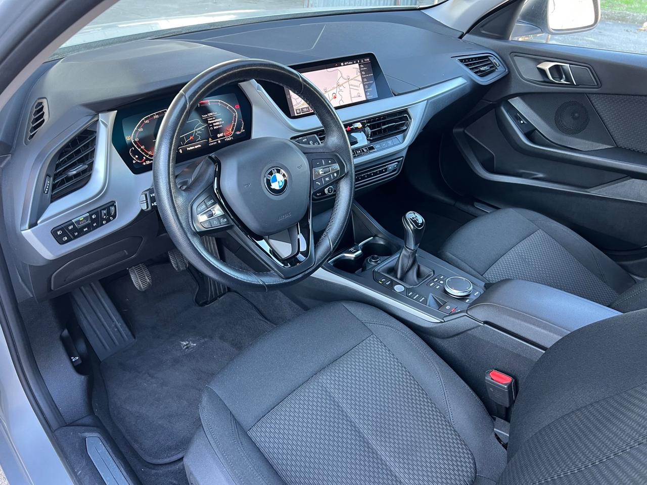 BMW 118i Business Advantage 140cv FINANZIABILE