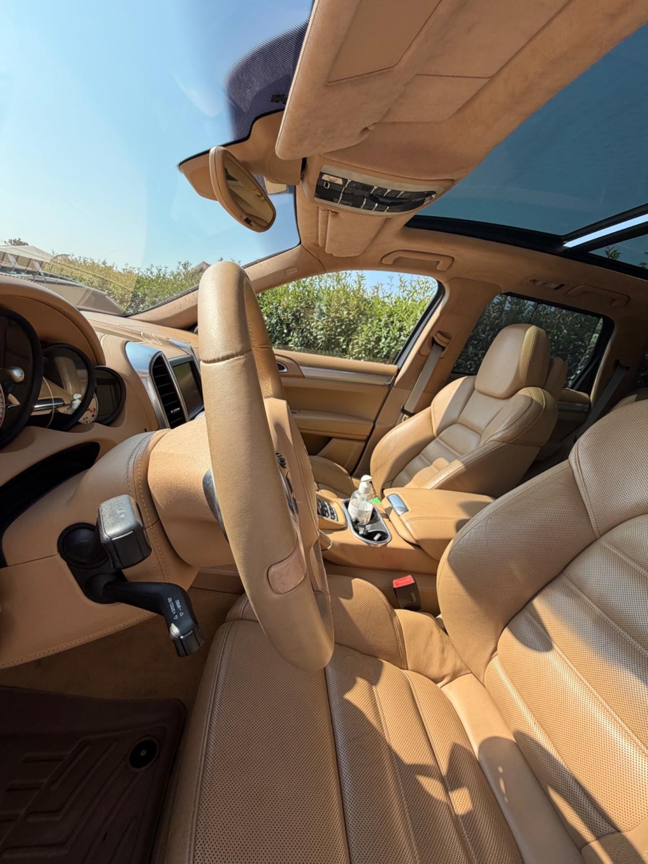Porsche Cayenne 4.8 Turbo noleggio subentro