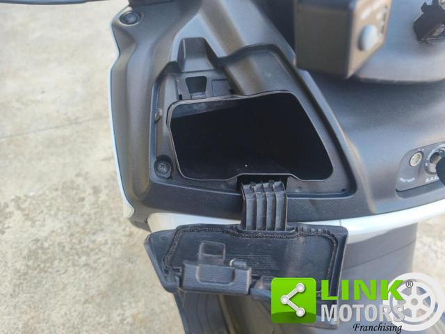 SUZUKI Burgman 650 AN