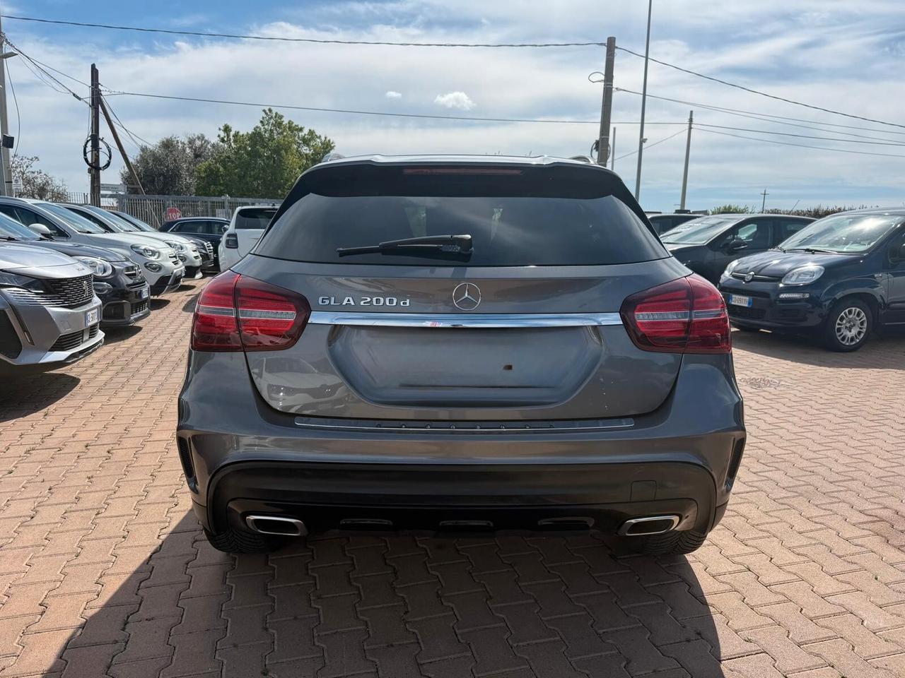 Mercedes-benz GLA 200 d Automatic Business