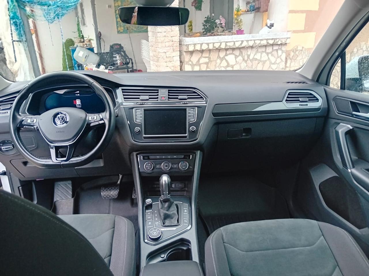 Volkswagen Tiguan 2.0 BiTDI SCR DSG 4MOTION Executive R-Line BMT