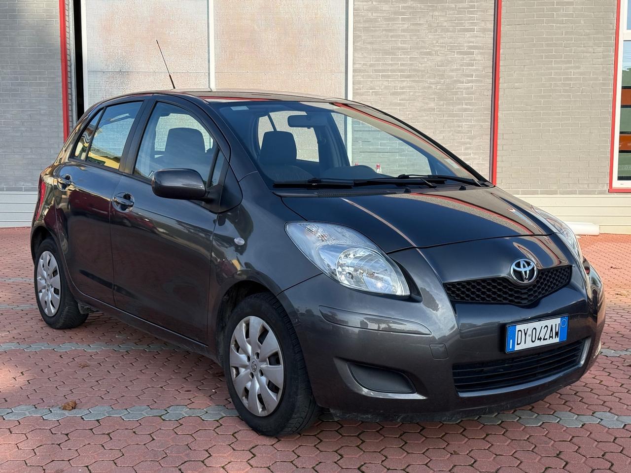 Toyota Yaris 1.3 5 porte Sol