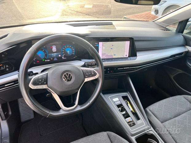 VOLKSWAGEN Golf 2.0 TDI 150 CV DSG SCR Life