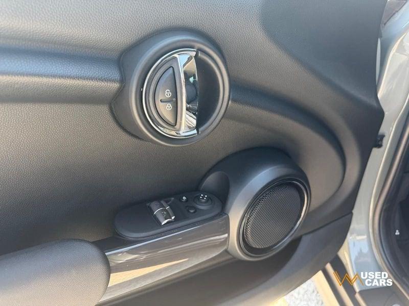 MINI Cooper 1.5 Cooper Business aut