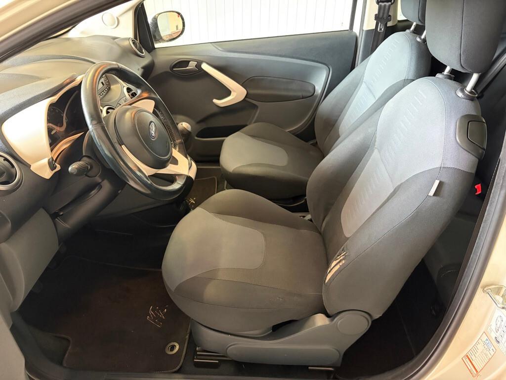 Ford Ka 1.2 8V 69CV Titanium