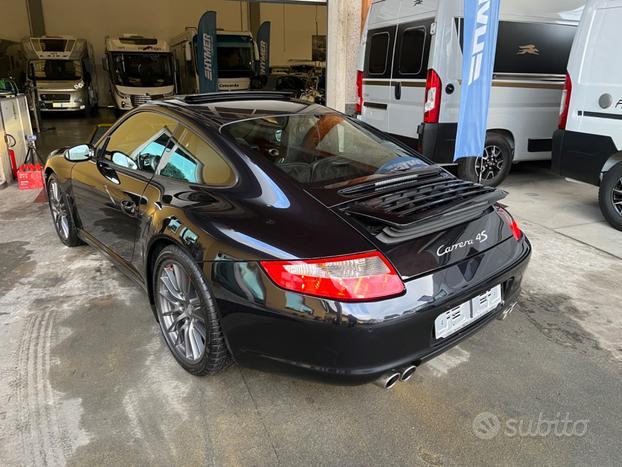 PORSCHE 911 carrera 4S