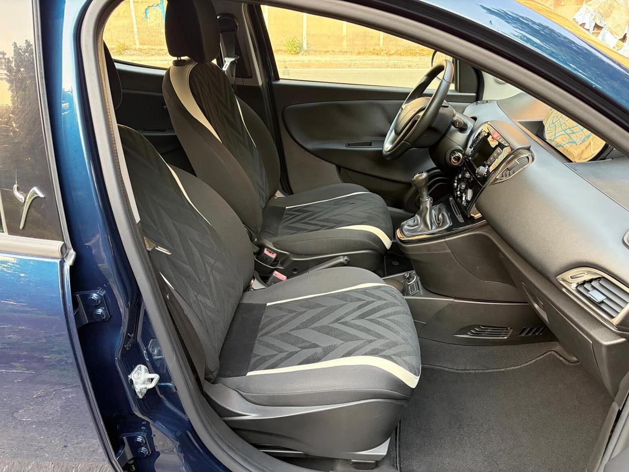 Lancia Ypsilon 1.3 MJT 95CV 5 porte S&S Platinum