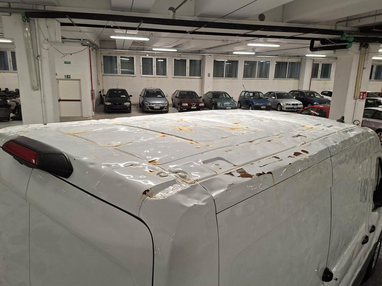 Ford Transit 350 2.0 TDCi EcoBlue Trend L2H2 Automatico