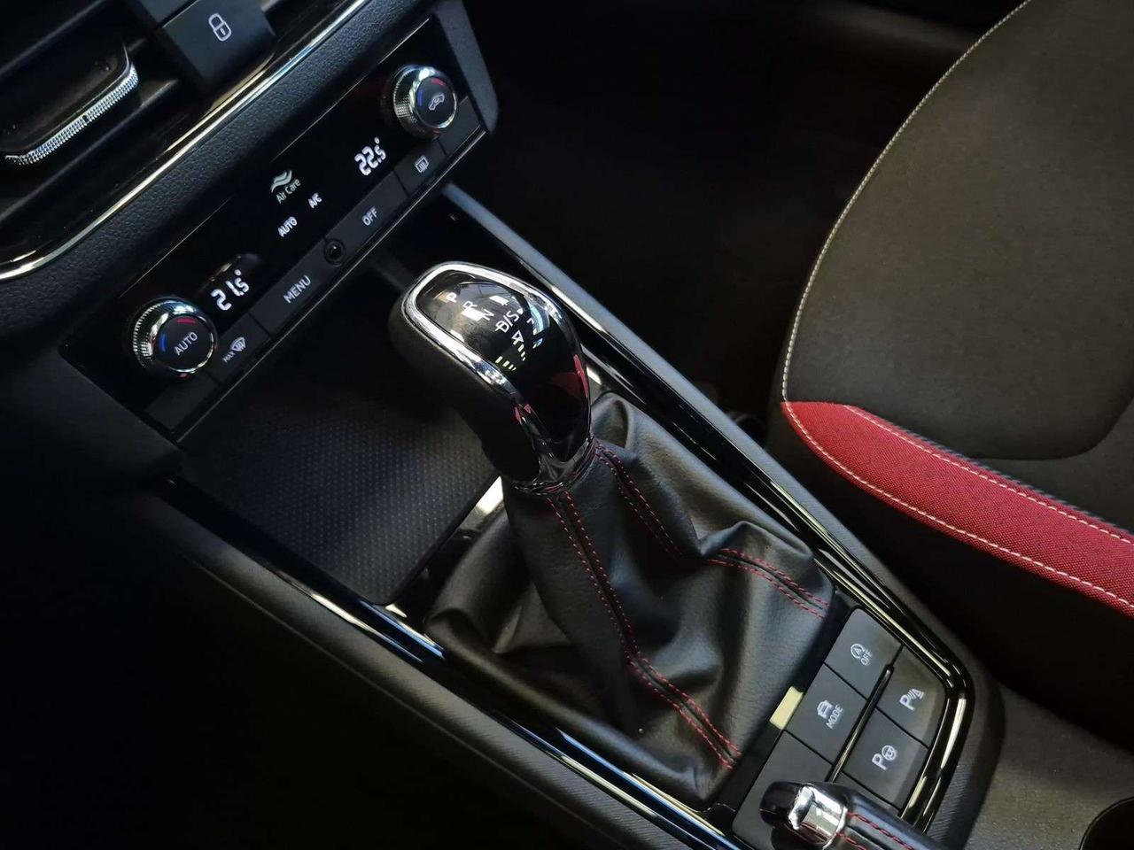 Skoda Kamiq Kamiq 2019 1.0 tsi Monte Carlo 110cv dsg