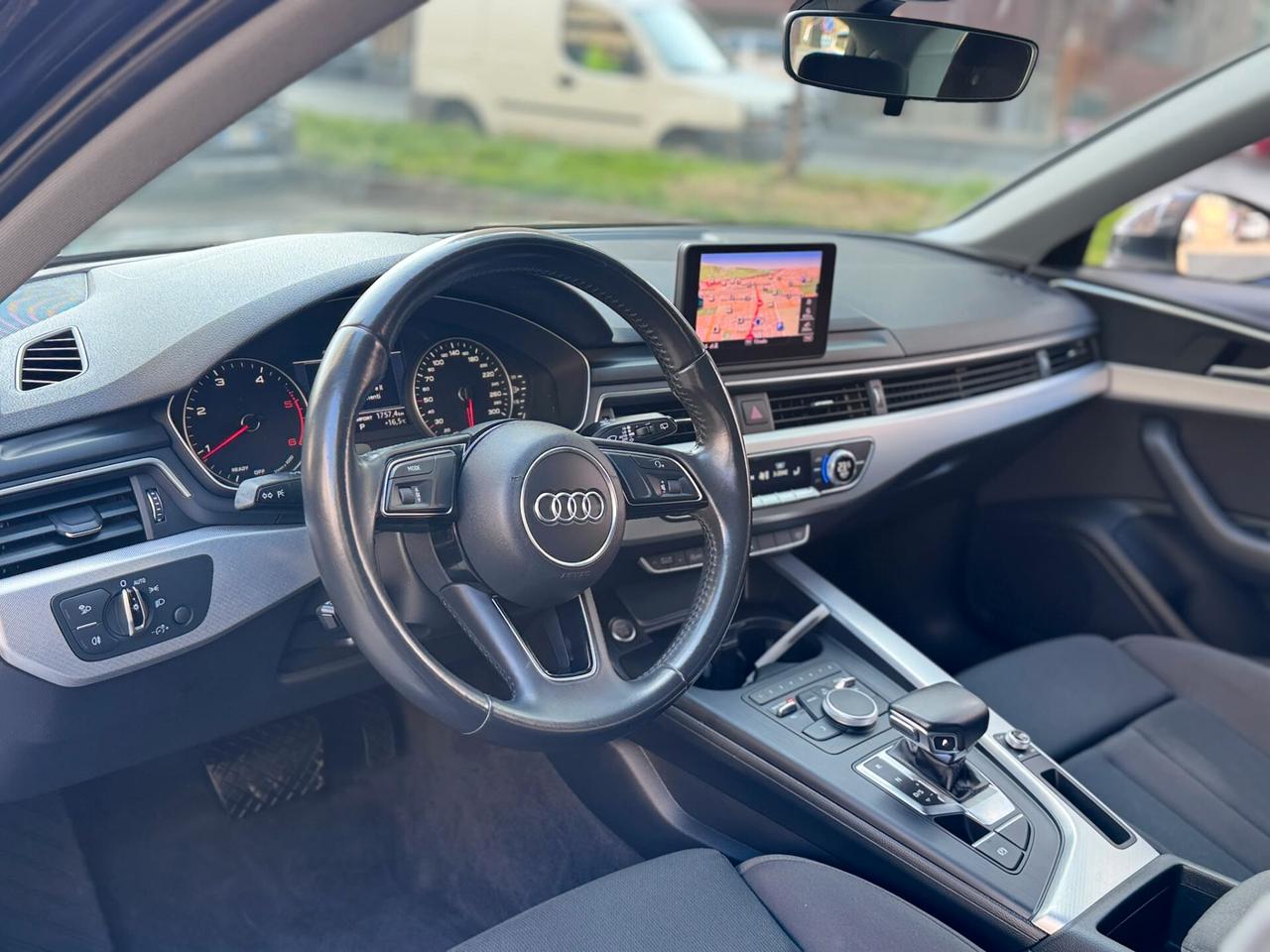 Audi A4 Avant 2.0 TDI 190 CV S line edition
