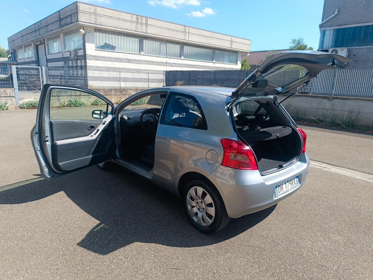 Toyota Yaris 1.0 3 porte SOLO 139.000 KM