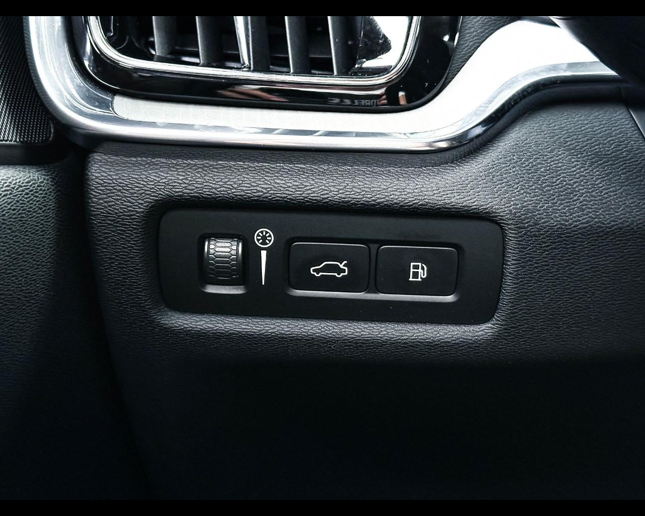 VOLVO V60 T6 Recharge AWD Plug-in Hybrid Inscription
