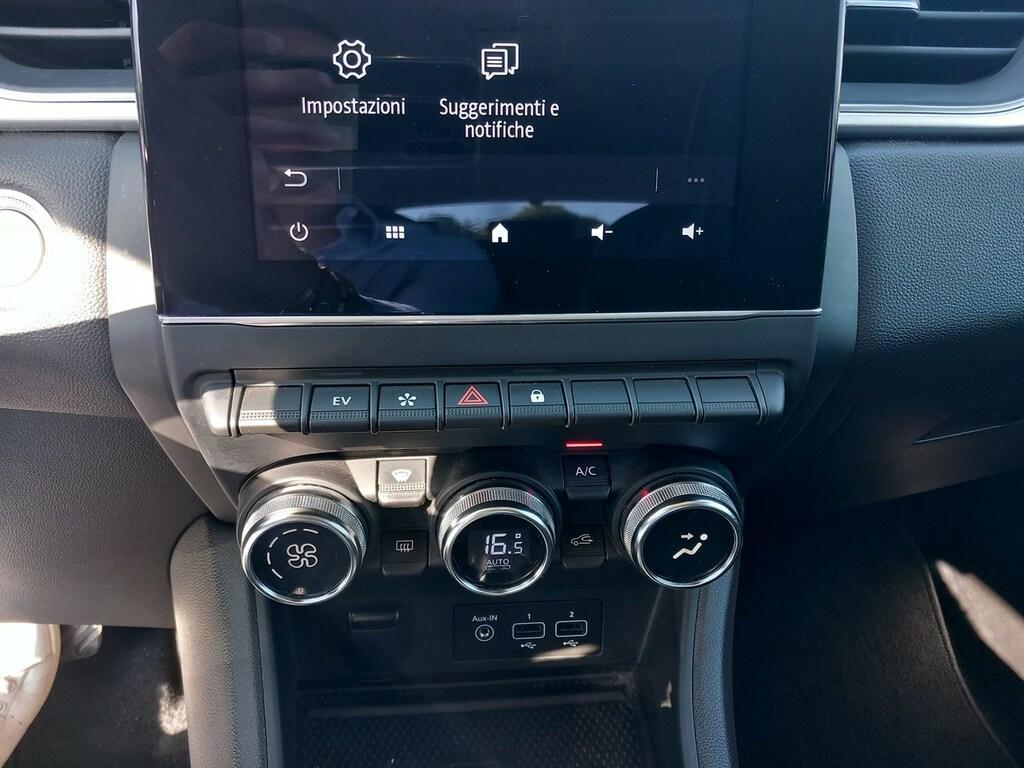 Renault Captur 1.6 E-TECH Hybrid Techno Fast Track Auto