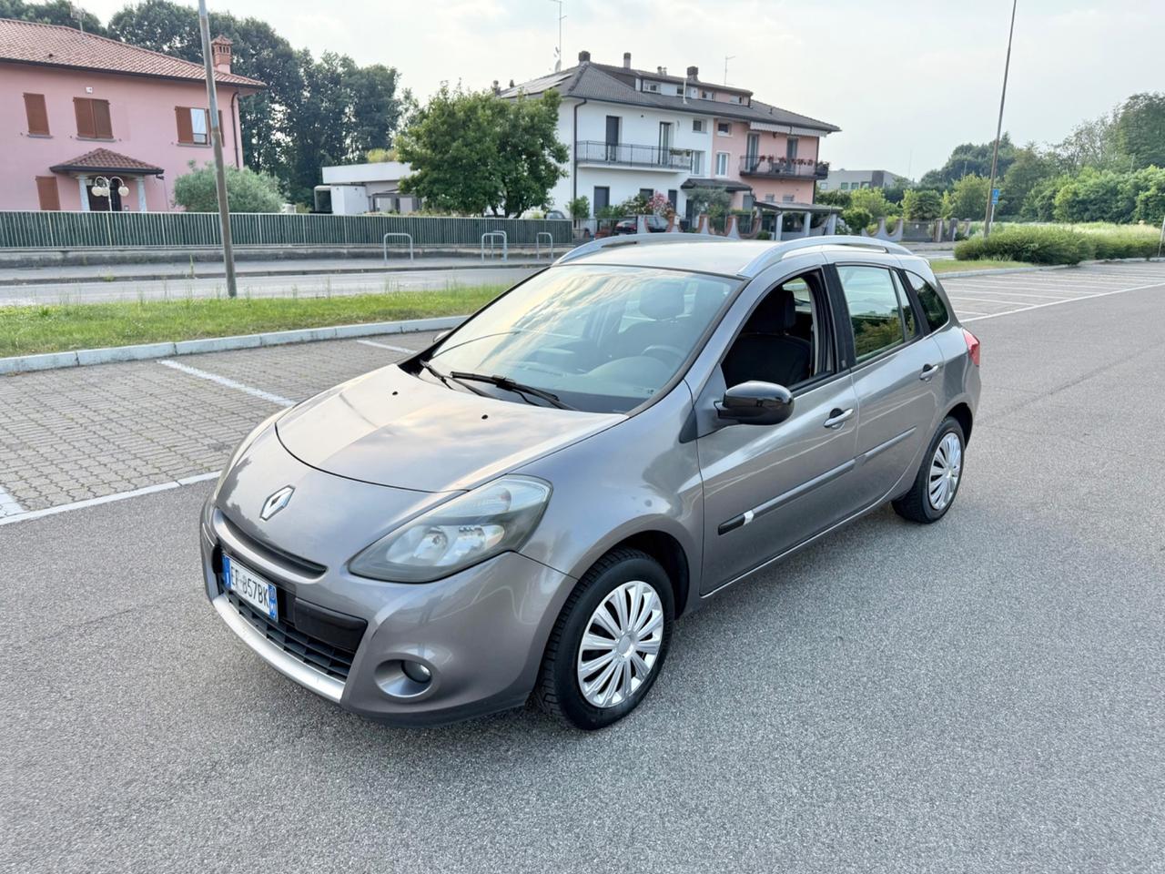 Renault Clio 1.5 dCi 75CV SporTour Navi*Clima*Neopatentati