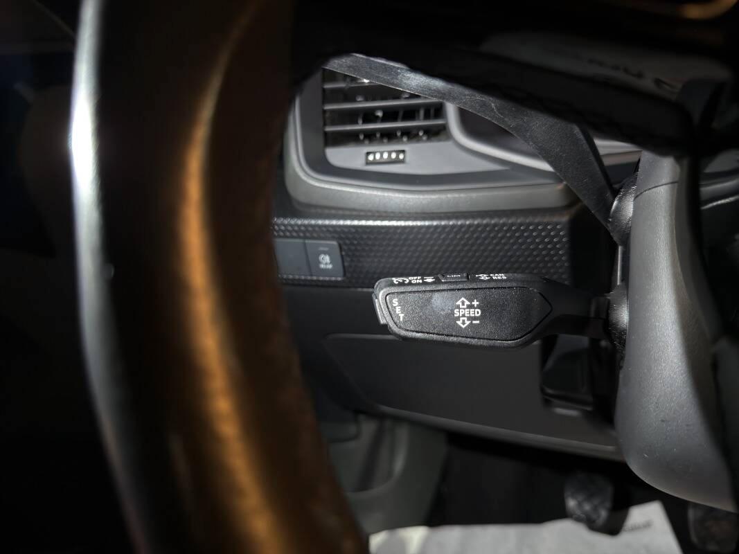 Audi A1 25 1.0 tfsi Con VIRTUAL COCKPIT