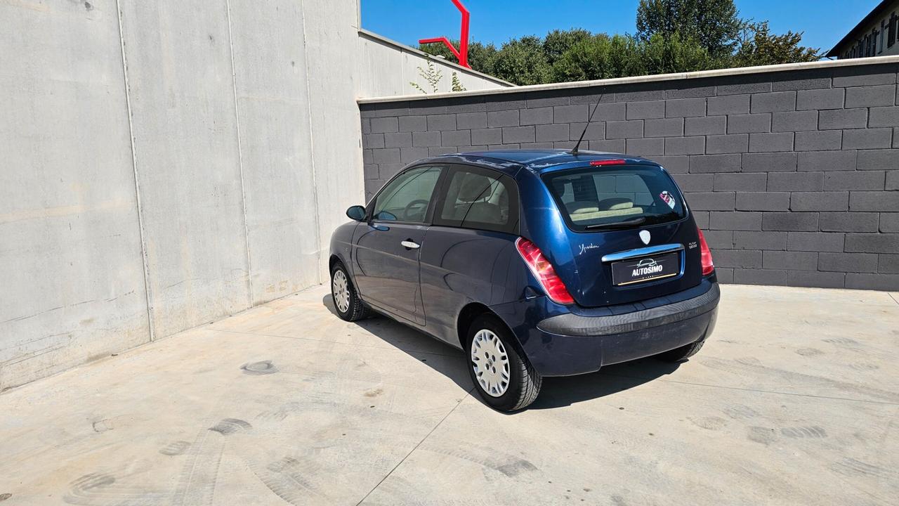 Lancia Ypsilon 1.2 Argento