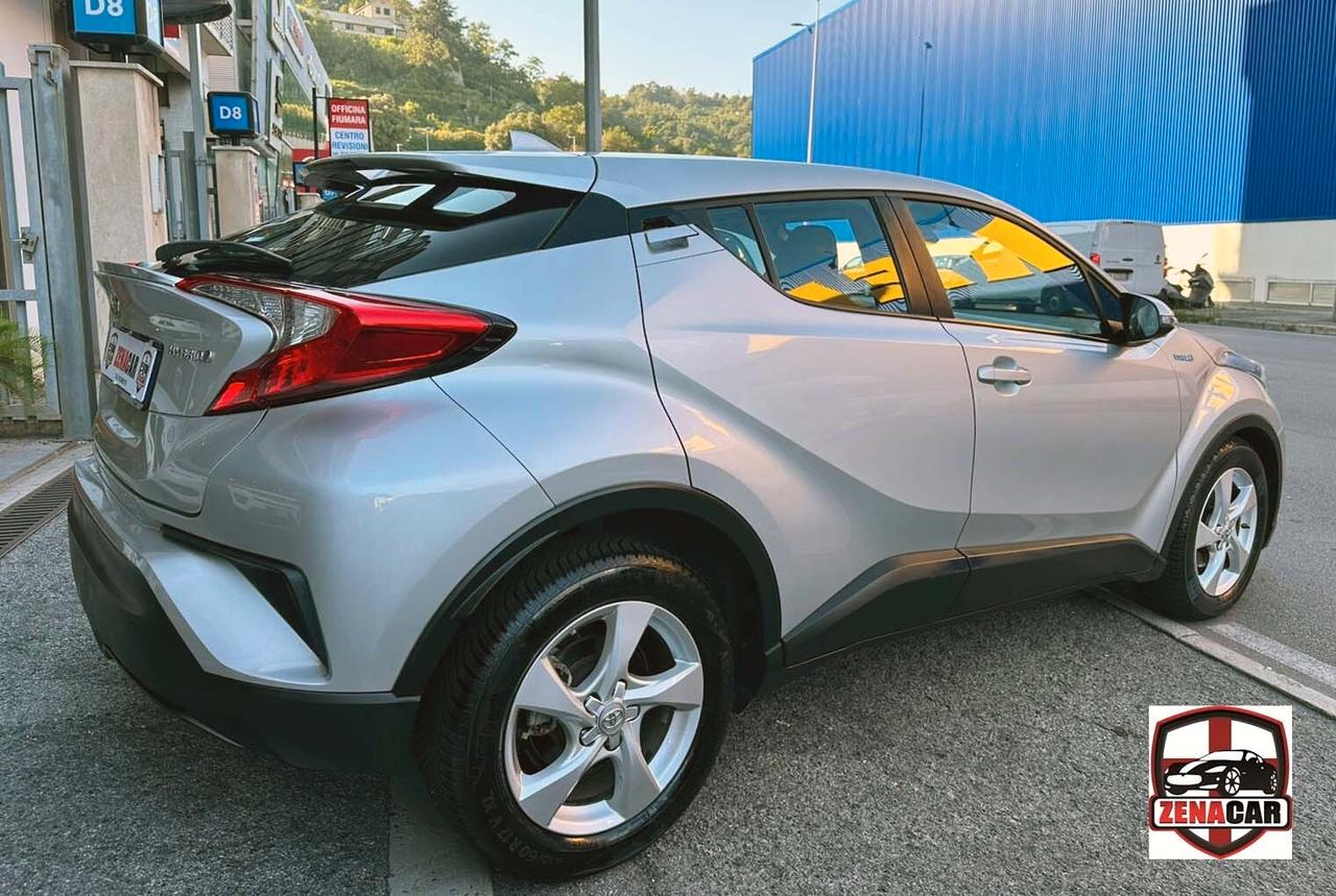 Toyota C-HR 1.8 Hybrid E-CVT Style Batterie Nuove Sempre Tagliandi Toyota