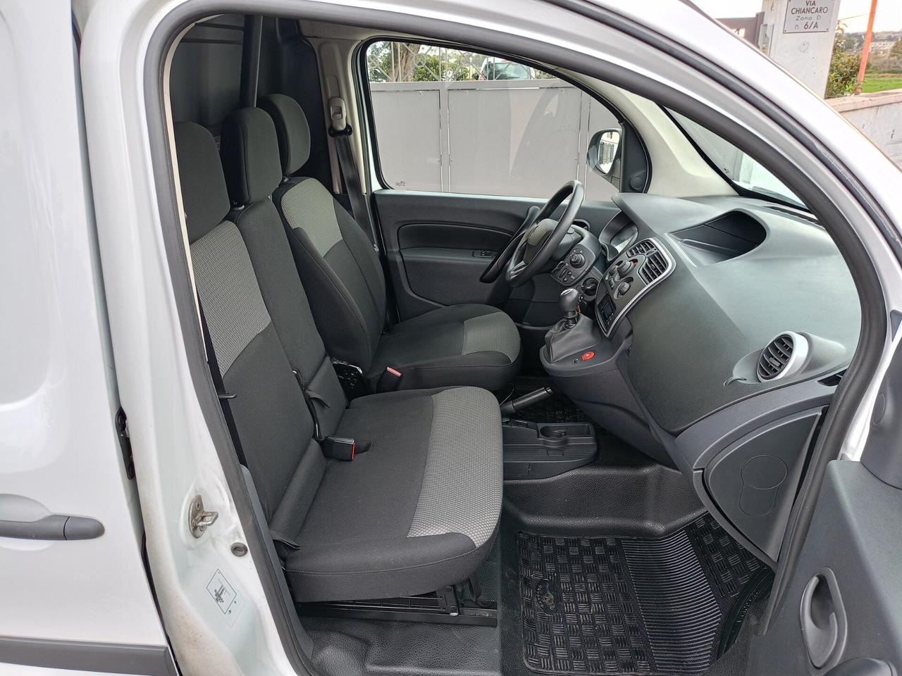 RENAULT KANGOO 3 POSTI 1500 DIESEL AUTOCARRO