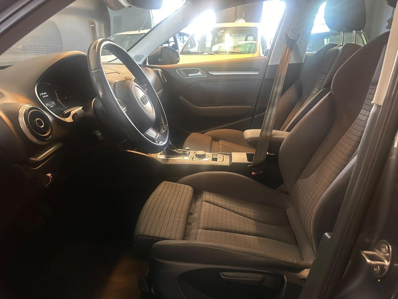 Audi A3 SPB 1.6 TDI S- Tronic 110CV Clean Business