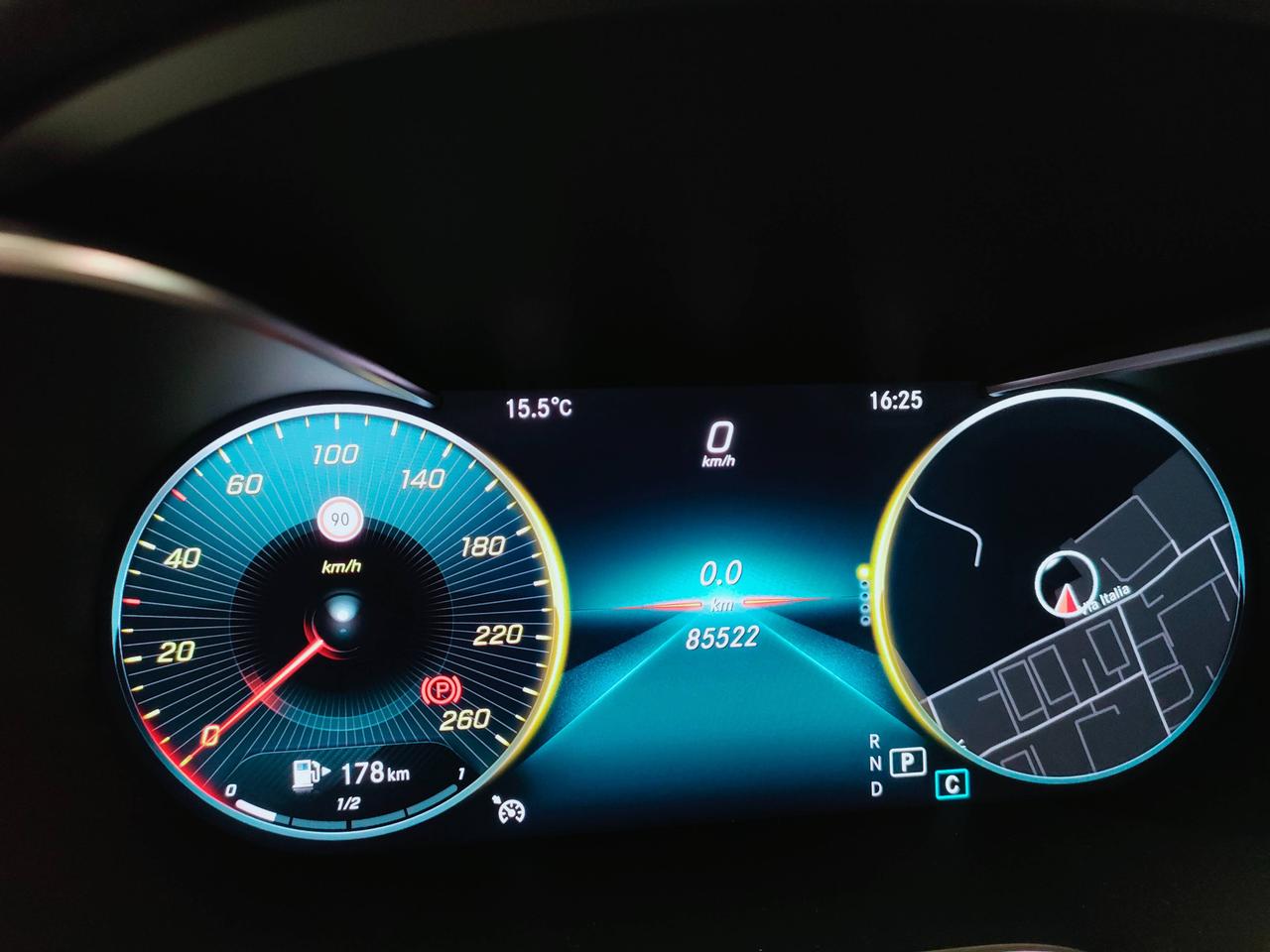 Mercedes-Benz Classe C-C205 2018 Coupe - C Coupe 220 d Premium 4matic auto