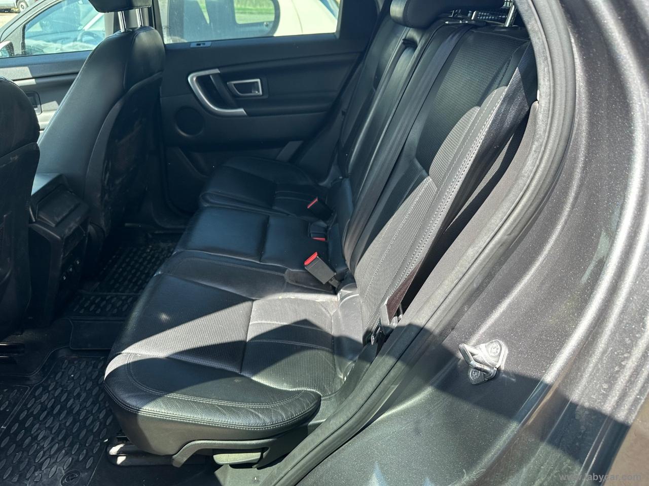 LAND ROVER Discovery 2.0 TD4 150 CV HSE