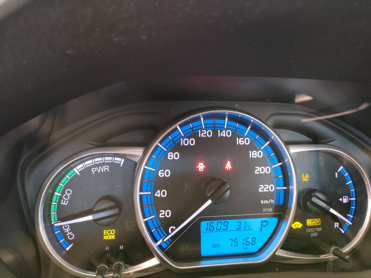 TOYOTA Yaris III 2015 - Yaris 5p 1.5h Active my16