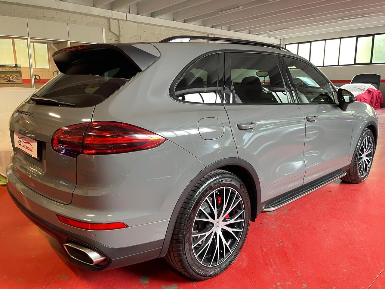 Porsche Cayenne FULL OPTIONAL