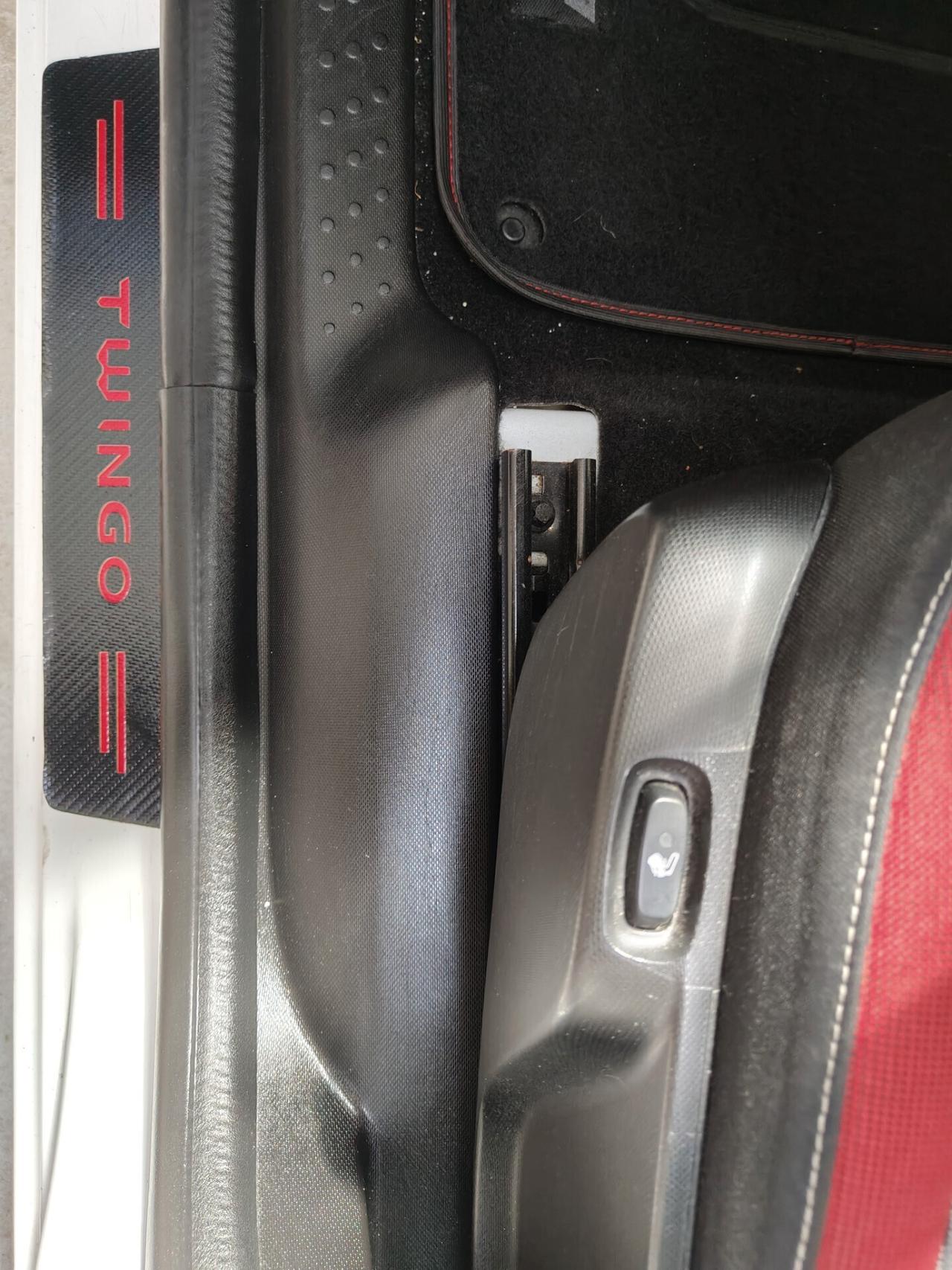 Renault Twingo Experience neopatentati