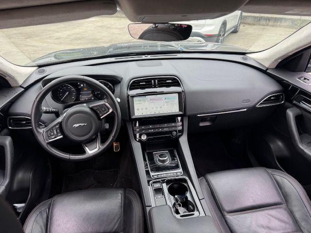 JAGUAR F-Pace 2.0 D 180 CV aut. Prestige