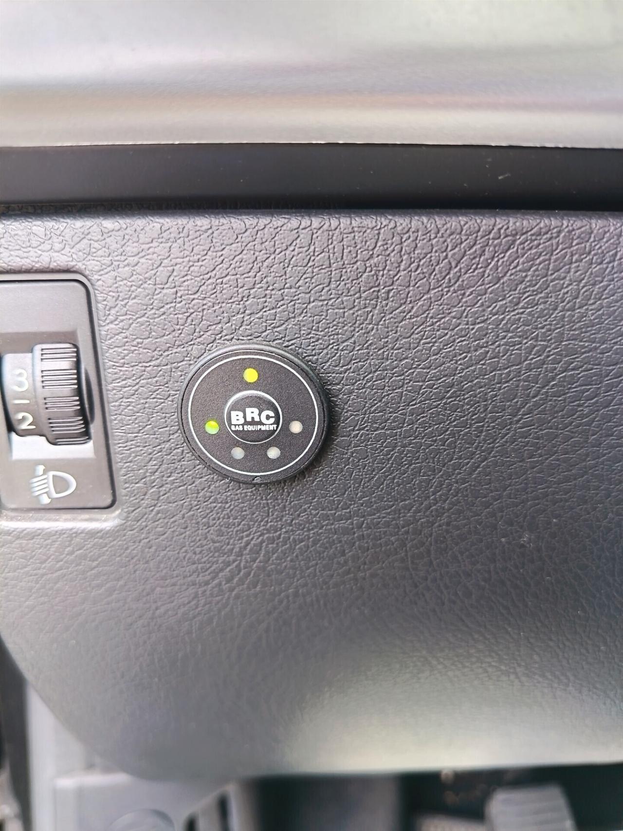 Peugeot 207 1.4 GPL PERMUTA