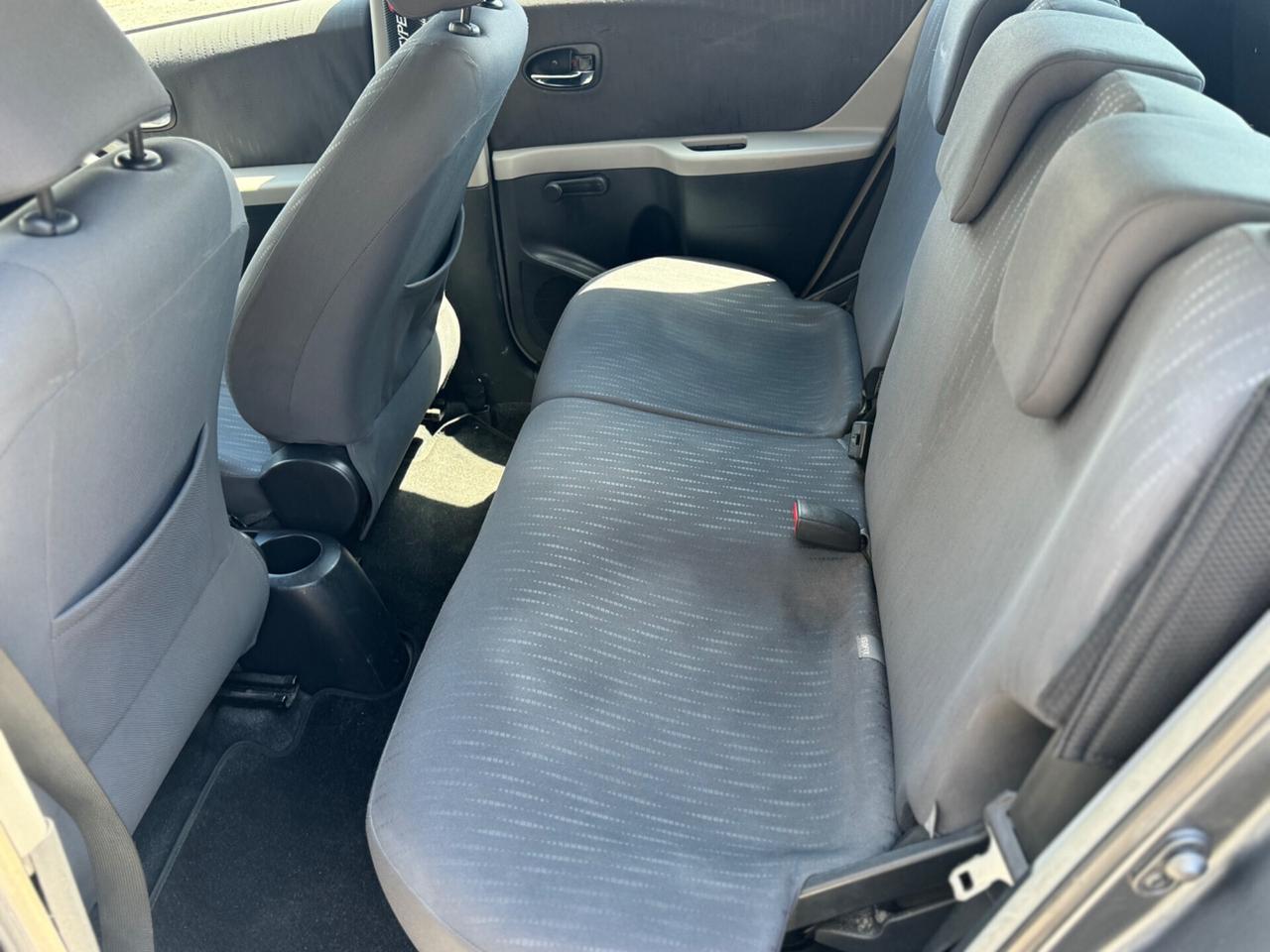Toyota Yaris 1.3 5 porte 2009 neopatentati