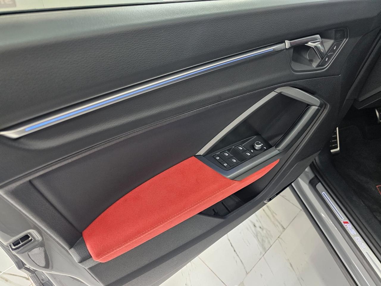 NUOVA AUDI RSQ3 SPORTBACK 2.5 BENZ 400CV S-TRONIC