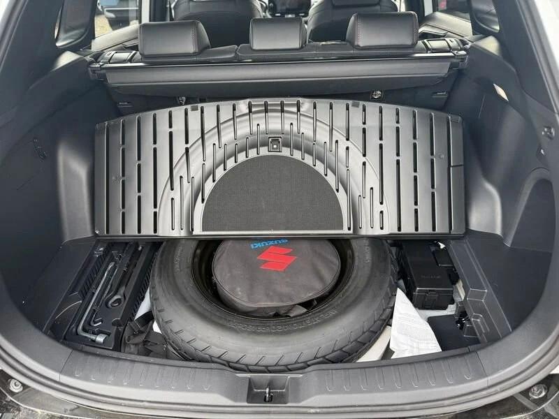 Suzuki Across 2.5 Plug-in Hybrid E-CVT 4WD Top