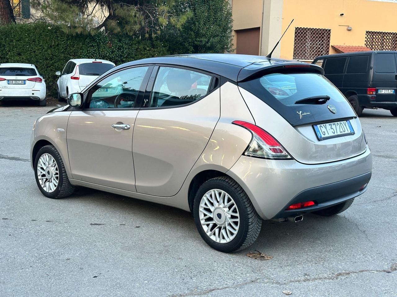 Lancia Ypsilon 1.2 Platinum solo 115mila km