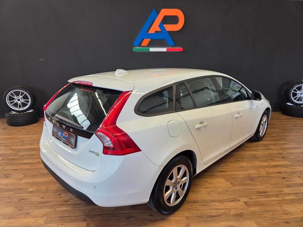 Volvo V60 1.6 d2 (drive) Momentum