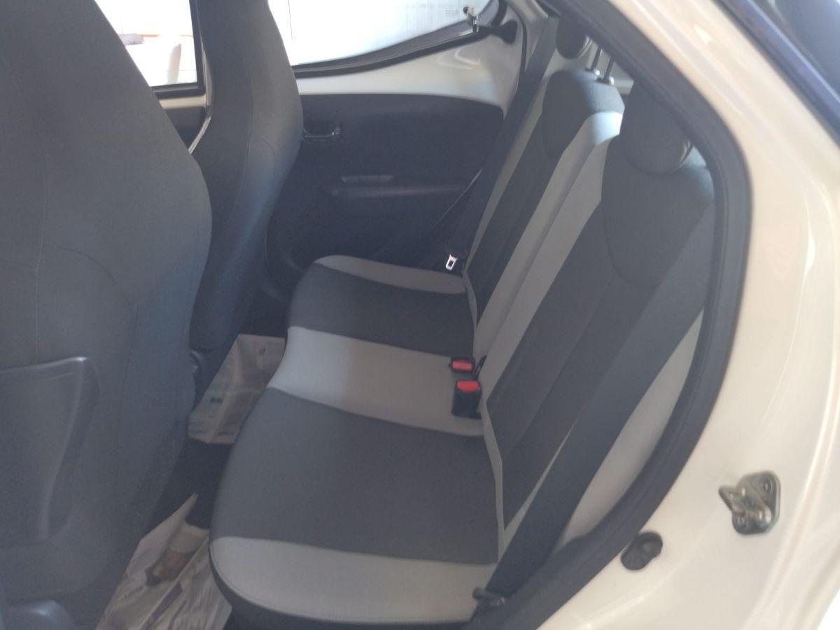 TOYOTA Aygo 1.0 VVT-i 69 CV 5 porte x-cool