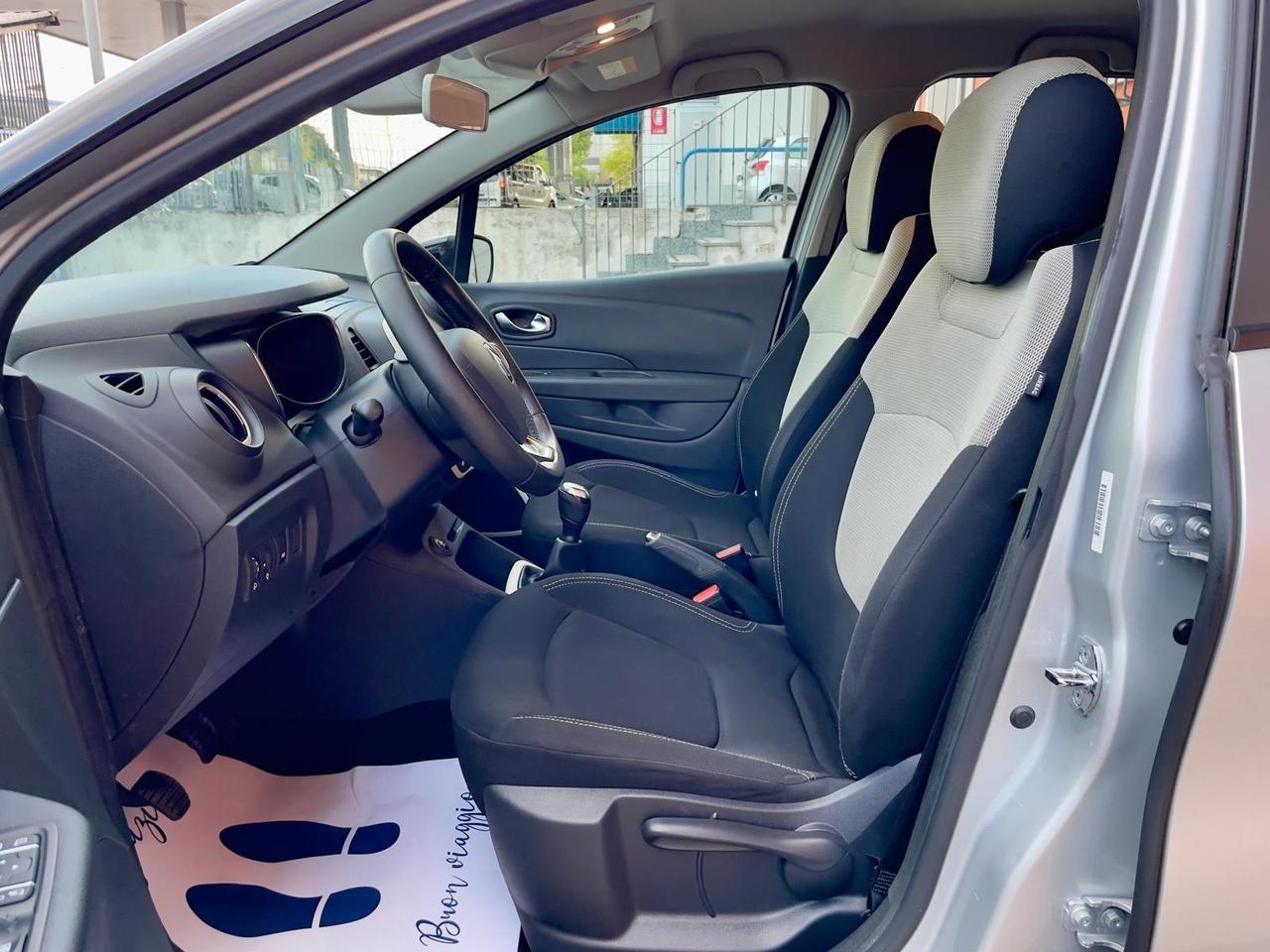 Renault Captur EXPERIENCE