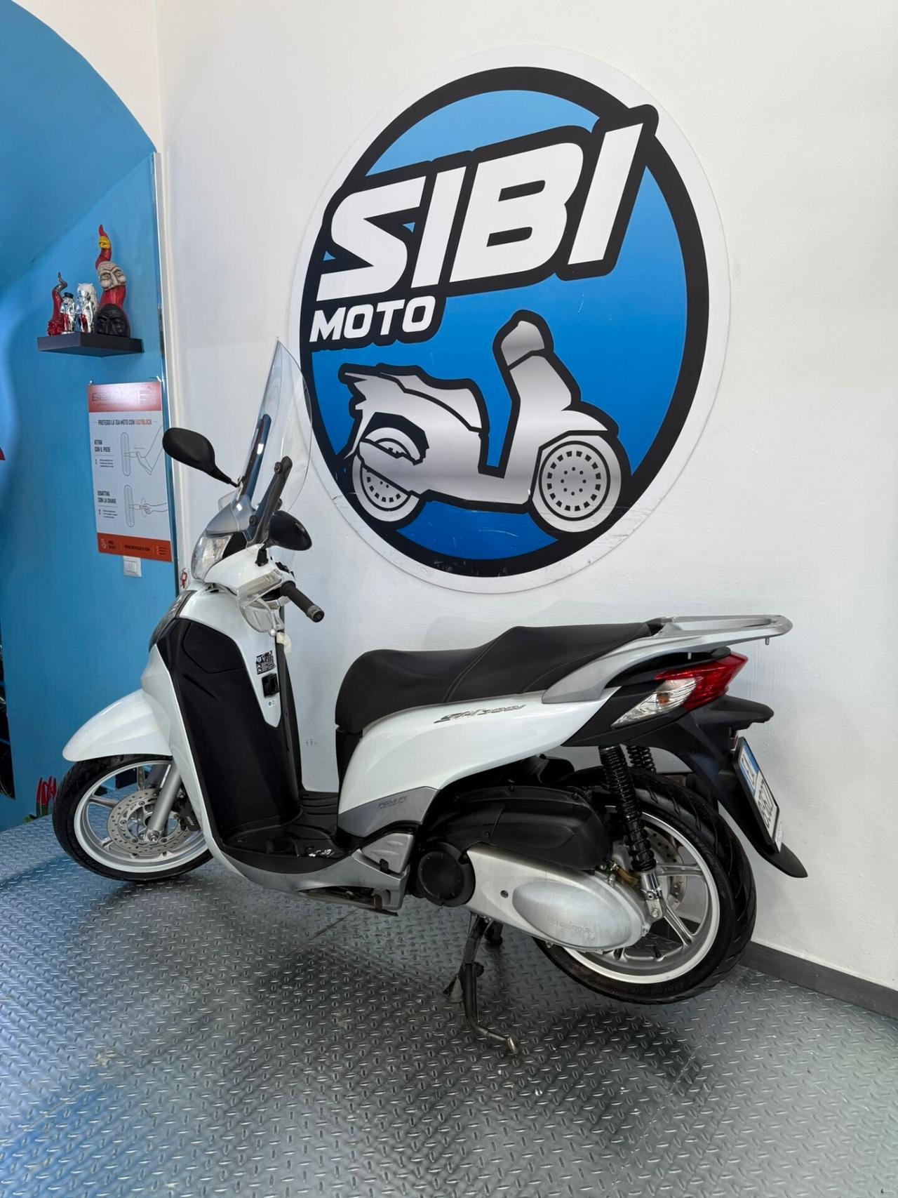 HONDA SH 300