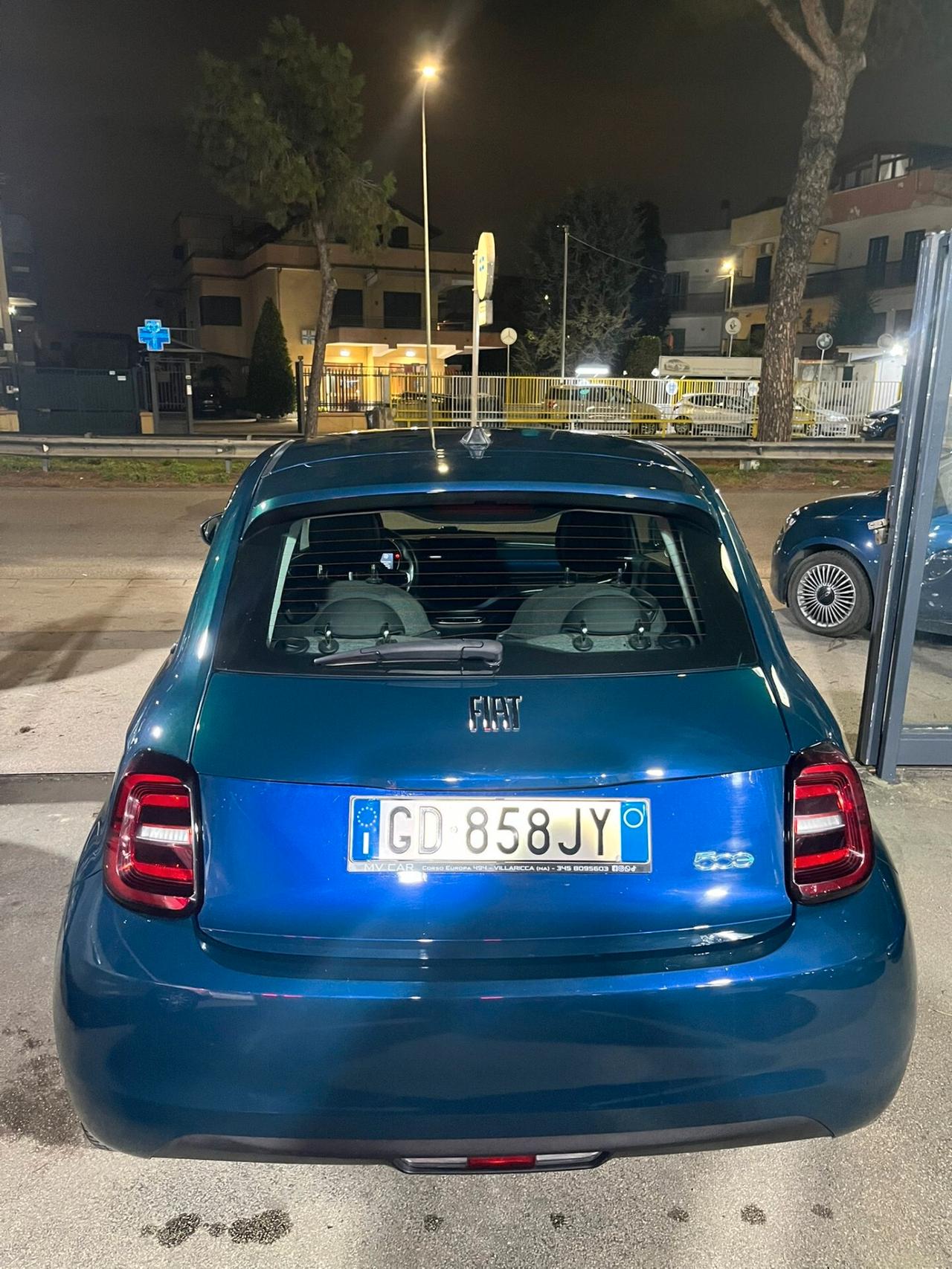 Fiat 500 500e Berlina 42 kWh Icon