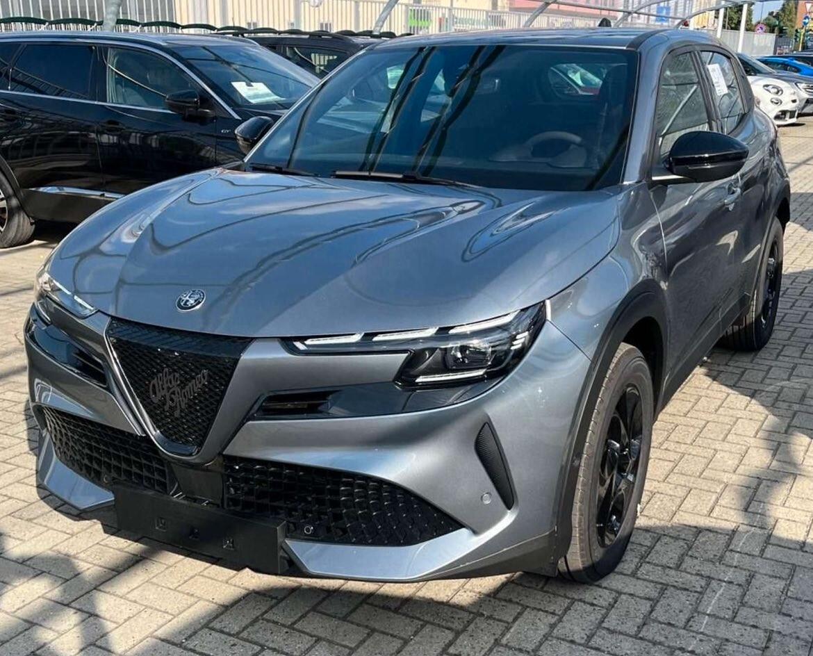 Alfa Romeo Junior 1.2 136 CV HYBRID eDCT6 AUTO A NOLEGGIO