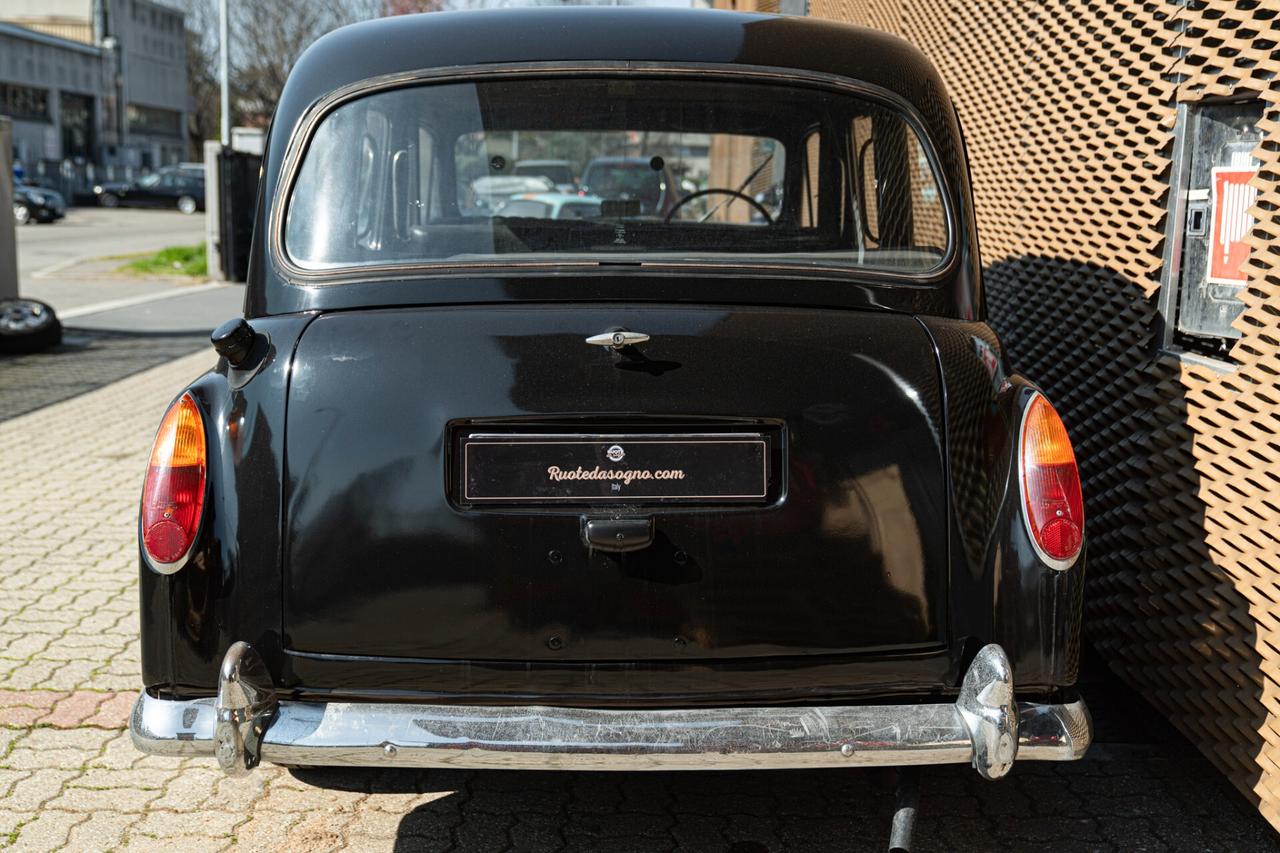 Austin FX4 "LONDON TAXI" - AUS00014