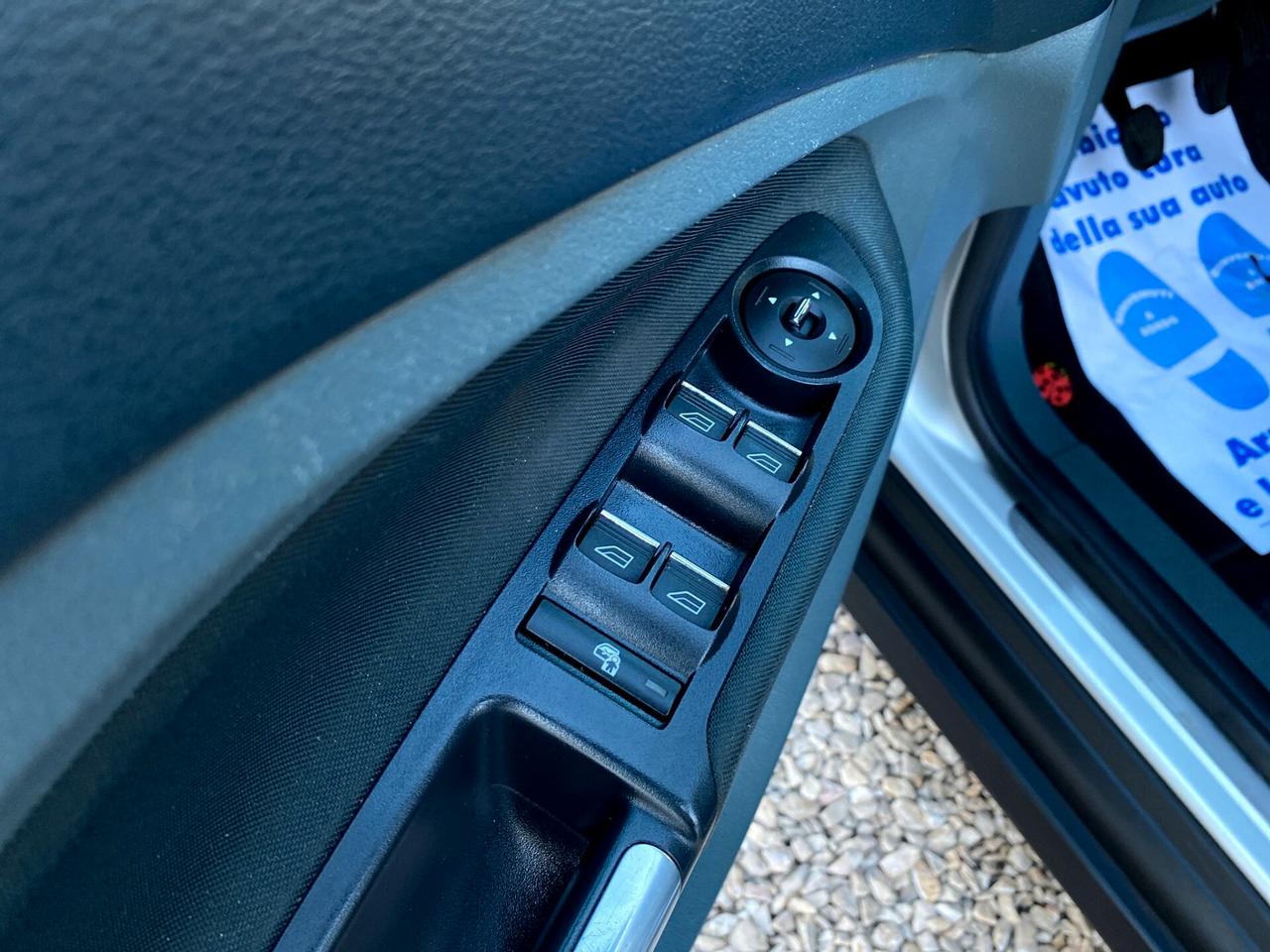 Ford C-Max 1.6 TDCi 115CV Titanium